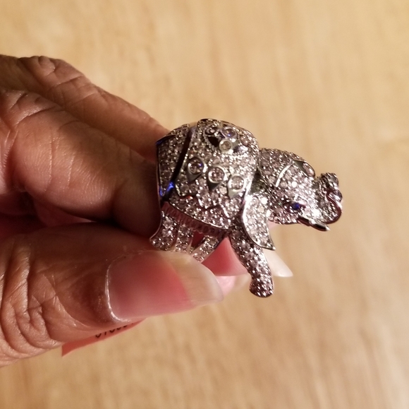 Jewelry - Elephant Statement ring